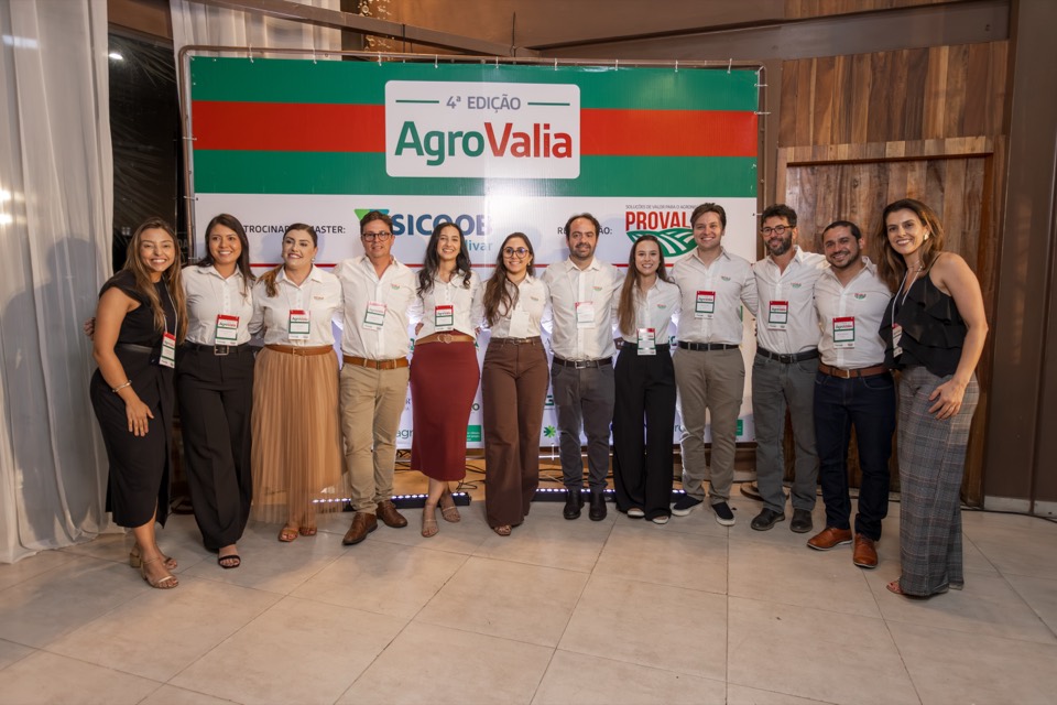 Time da Greap com o cliente no evento da AgroValia
